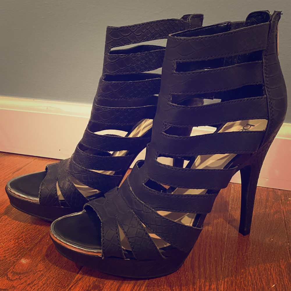 Black platform open toe heels w zippered back